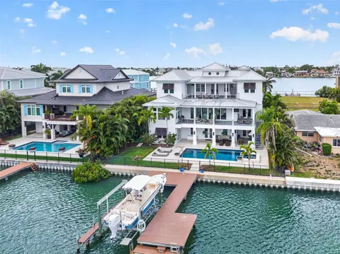 View/Area - 413 Buttonwood Ln, Largo, FL 33770 photo 2 of 3