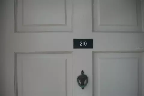 10540 77th Ter #210, Seminole, FL 33772