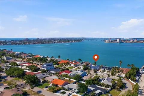 155 1st St W, Tierra Verde, FL 33715