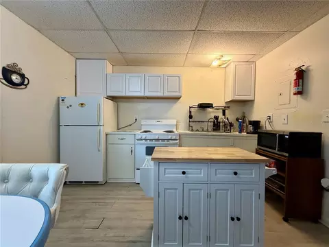 Kitchen - 3112 SE 29th Ter, Okeechobee, FL 34974 photo 1 of 4