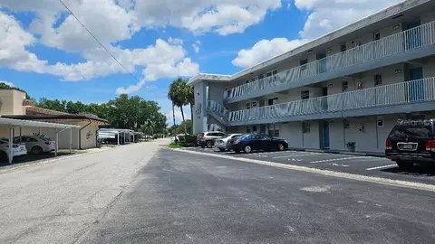 9950 47th Ave N #303, Saint Petersburg, FL 33708