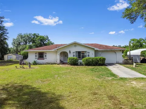 8220 E Derby Oaks Dr, Floral City, FL 34436