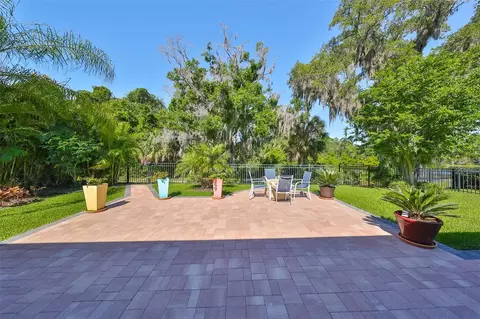 Exterior - 6646 Park Strand Dr, Apollo Beach, FL 33572 photo 8 of 10