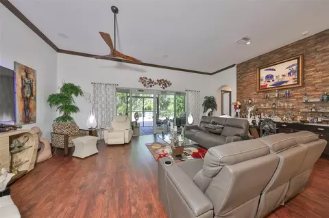 Living - 6646 Park Strand Dr, Apollo Beach, FL 33572 photo 6 of 8