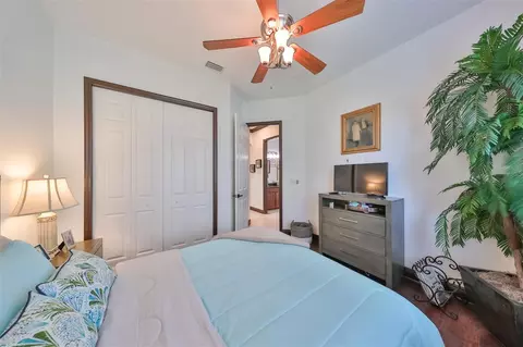 Bedroom - 6646 Park Strand Dr, Apollo Beach, FL 33572 photo 8 of 10