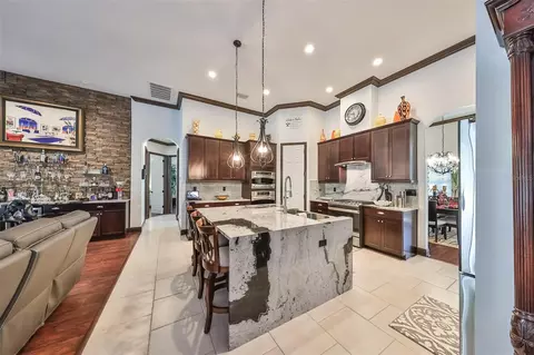 Kitchen - 6646 Park Strand Dr, Apollo Beach, FL 33572 photo 3 of 6