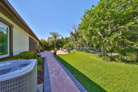 Exterior - 6646 Park Strand Dr, Apollo Beach, FL 33572 photo 6 of 10