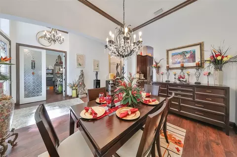Dining - 6646 Park Strand Dr, Apollo Beach, FL 33572 photo 1 of 2