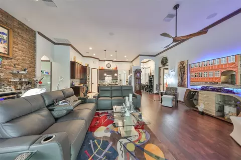 Living - 6646 Park Strand Dr, Apollo Beach, FL 33572 photo 8 of 8