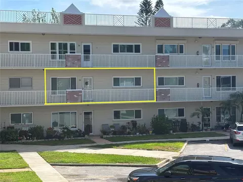 2262 Swedish Dr #34, Clearwater, FL 33763