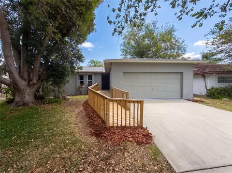5122 Brookside Ln, New Port Richey, FL 34653