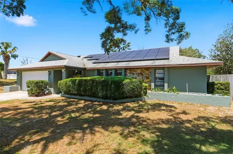 Exterior - 7377 Skylark Dr, Spring Hill, FL 34606 photo 8 of 9