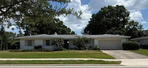 715 Ponce De Leon Blvd, Belleair, FL 33756