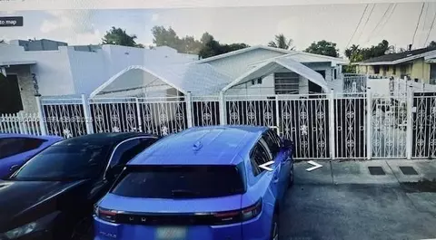 2373 NW 33rd St, Miami, FL 33142