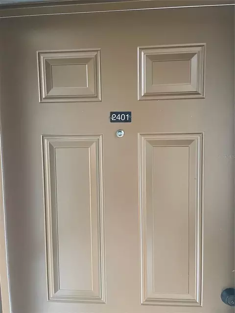706 115th #2401, Saint Petersburg, FL 33716