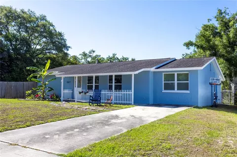 2877 Nutwood St, Clearwater, FL 33759