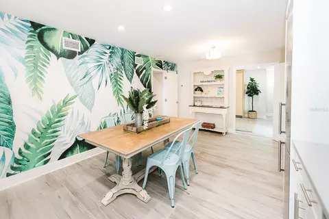 106 E Bay Dr, Treasure Island, FL 33706