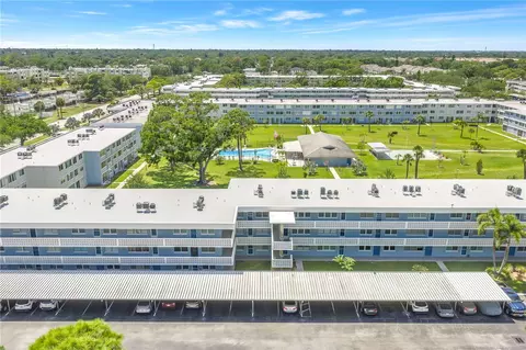 4720 Locust St NE #116, Saint Petersburg, FL 33703