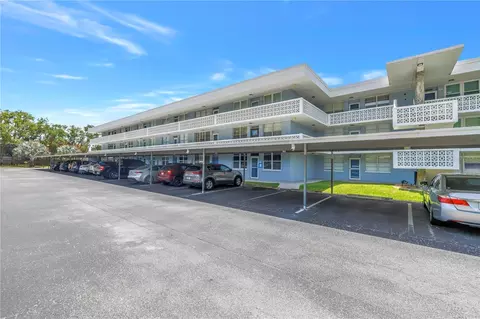 4720 Locust St NE #116, Saint Petersburg, FL 33703