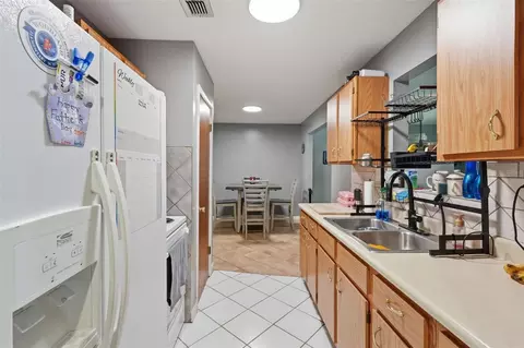 Entry Way - 3607 Cr 656, Webster, FL 33597 photo 1 of 1