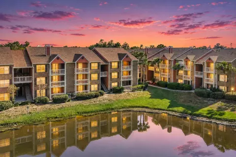10200 Gandy Blvd N #807, Saint Petersburg, FL 33702