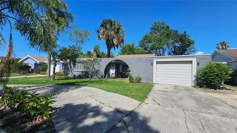 3442 Overland Dr, Holiday, FL 34691