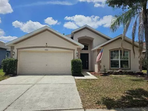 6806 Guilford Crest Dr, Apollo Beach, FL 33572
