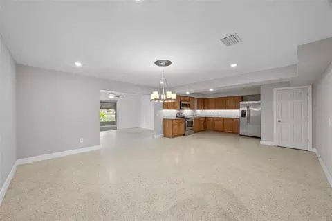 Living - 409 Debra Dr, Brandon, FL 33510 photo 1 of 5