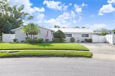 8404 Blackstone Ct, Tampa, FL 33615