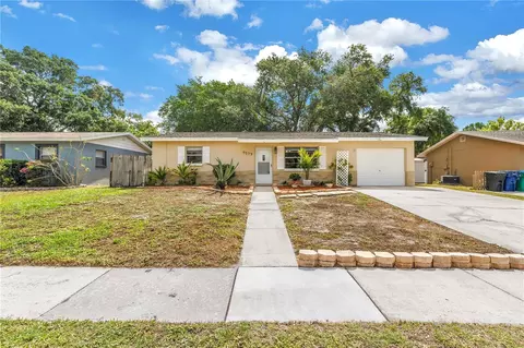 9579 Golden Grove St, Seminole, FL 33772