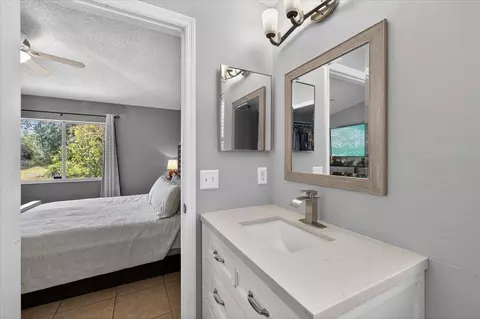 Bath - 12015 Cedarfield Dr, Riverview, FL 33579 photo 4 of 4