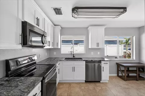 Kitchen - 12015 Cedarfield Dr, Riverview, FL 33579 photo 1 of 4