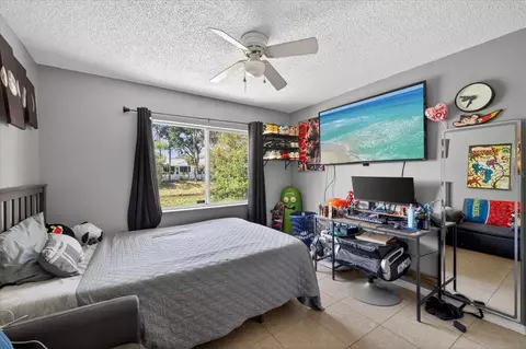 Bedroom - 12015 Cedarfield Dr, Riverview, FL 33579 photo 5 of 9