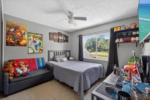 Bedroom - 12015 Cedarfield Dr, Riverview, FL 33579 photo 4 of 9