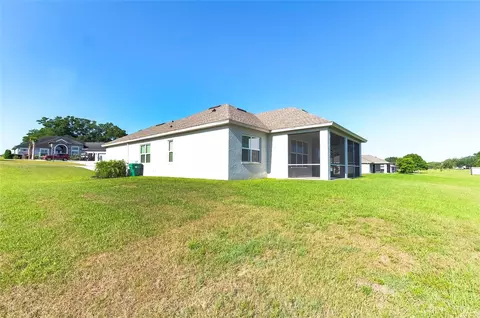 Exterior - 725 E Charleston Ct, Hernando, FL 34442 photo 5 of 8