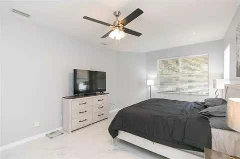 Bedroom - 11334 Bridge Pine Dr, Riverview, FL 33569 photo 4 of 10