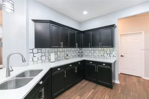 Kitchen - 11334 Bridge Pine Dr, Riverview, FL 33569 photo 3 of 6