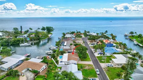 4417 Trout Dr SE, Saint Petersburg, FL 33705