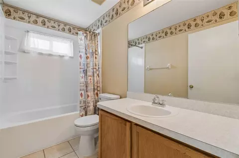 Bath - 12803 Longcrest Dr, Riverview, FL 33579 photo 6 of 7