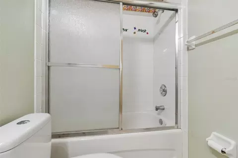 Bath - 12803 Longcrest Dr, Riverview, FL 33579 photo 2 of 7