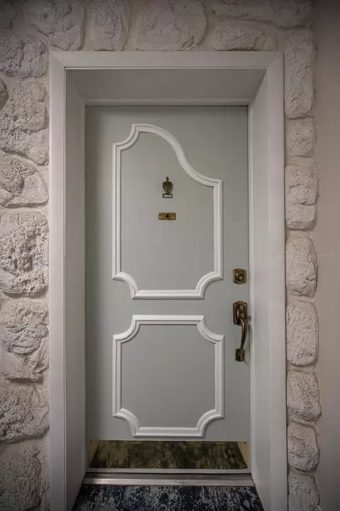 Entry Way - 100 Bluff View Dr #514C, Belleair Bluffs, FL 33770 photo 2 of 3