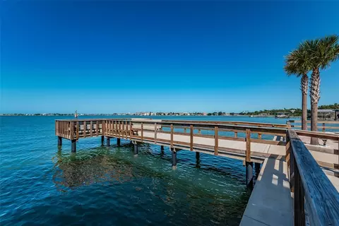 View/Area - 100 Bluff View Dr #514C, Belleair Bluffs, FL 33770 photo 10 of 12