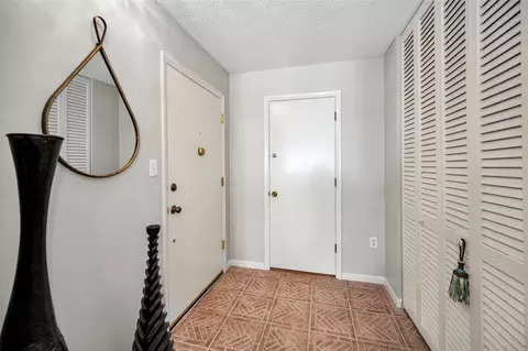 Entry Way - 100 Bluff View Dr #514C, Belleair Bluffs, FL 33770 photo 1 of 3
