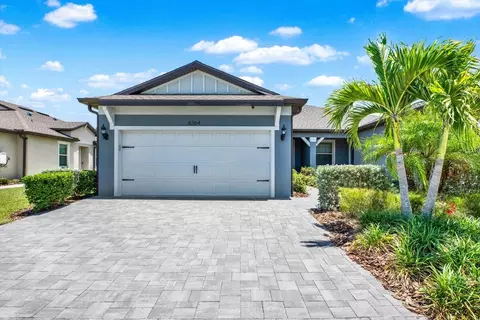 6364 Mooring Line Cir, Apollo Beach, FL 33572