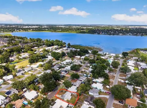 10246 117th Dr, Largo, FL 33773
