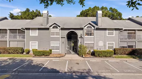 11817 Skylake Pl #H, Temple Terrace, FL 33617