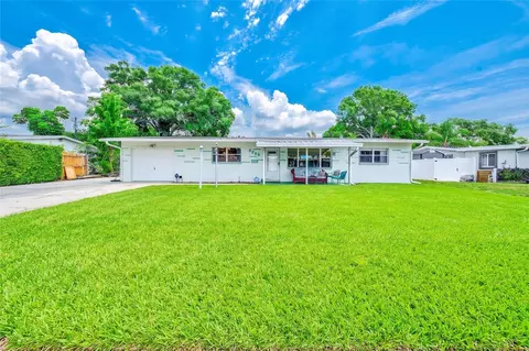 3255 57th St N, Saint Petersburg, FL 33710