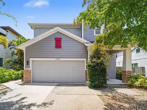 2424 Wood St, Sarasota, FL 34237