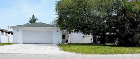 1549 Delaware Ave NE, Saint Petersburg, FL 33703