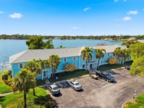 5107 Salmon Dr SE #C, Saint Petersburg, FL 33705